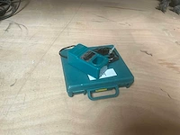 Makita dc7000 acculader