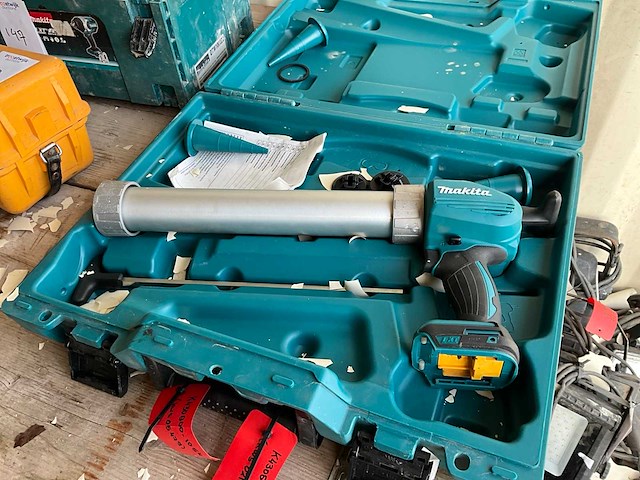 Makita dcg180 kitspuit - afbeelding 1 van  3
