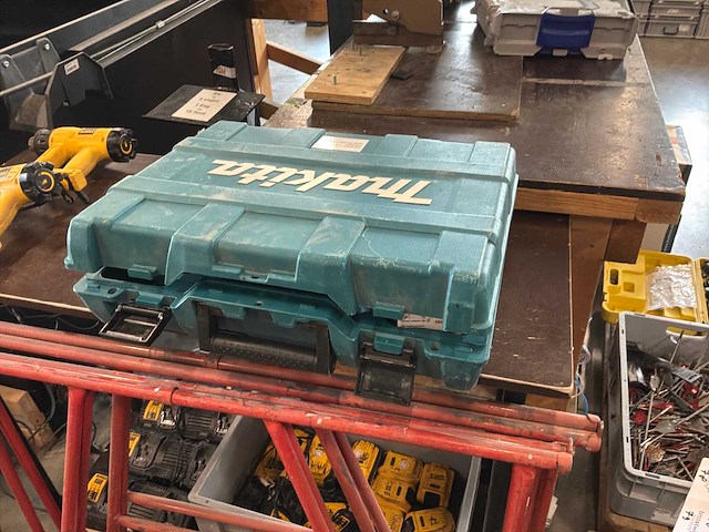 Makita dcg180 kitspuit - afbeelding 2 van  3
