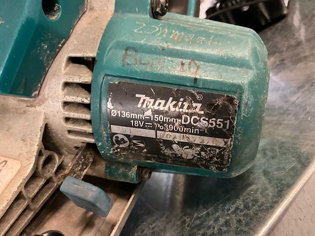 Makita dcs551 cirkelzaagmachine (2x) - afbeelding 3 van  5