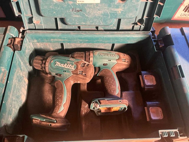 Makita ddf343 accu boormachine (2x) - afbeelding 2 van  3