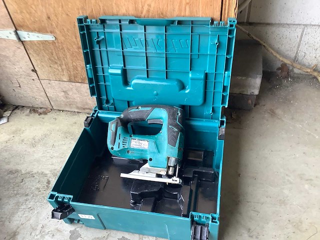 Makita-decopeerzaag - afbeelding 1 van  2