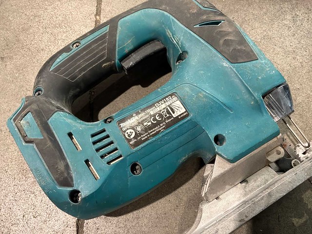 Makita decoupeerzaag en schroefboormachine - afbeelding 4 van  5
