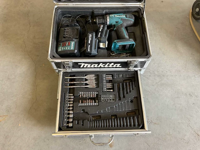 Makita df347d 14.4v accu boormachine - afbeelding 2 van  3