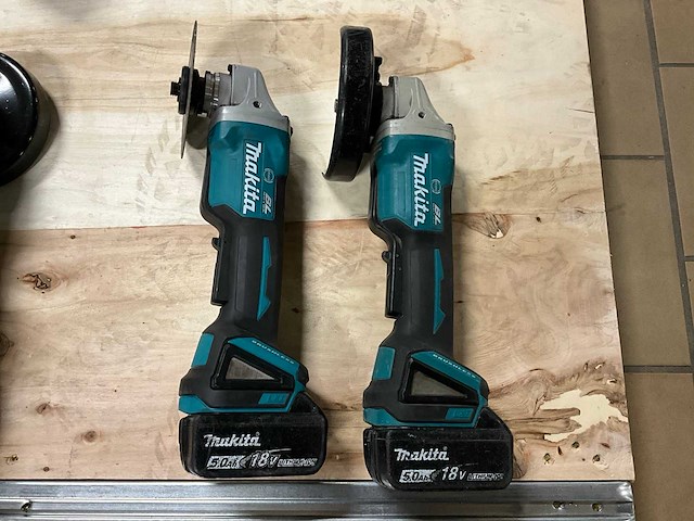 Makita dga 508 haakse slijpmachine (2x) - afbeelding 1 van  6