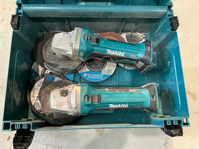 Makita dga452 haakse slijpmachine (2x) - afbeelding 2 van  4