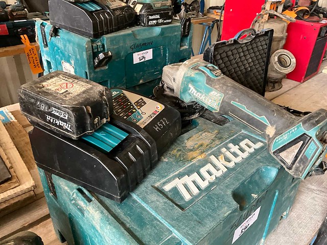 Makita dga504 haakse slijpmachine - afbeelding 1 van  5