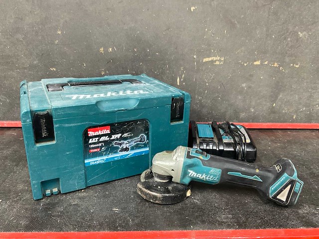 Makita dga504 slijpmachine - afbeelding 1 van  7