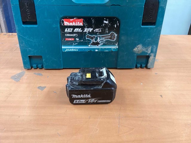 Makita dga505 haakse slijpmachine - afbeelding 8 van  10