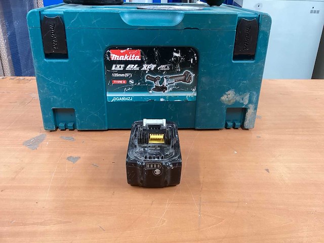Makita dga505 haakse slijpmachine - afbeelding 9 van  10