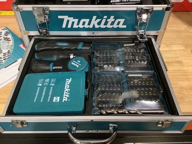 Makita dhp482 accu klopboor-/schroefmachineset + gereedschapsset - afbeelding 1 van  3