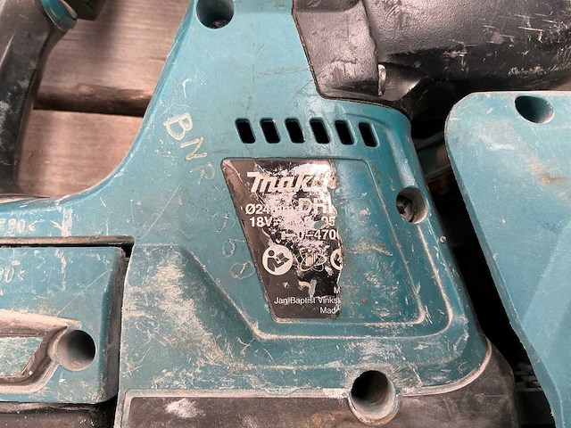 Makita dhr242 boorhakhamer met afzuiging - afbeelding 2 van  3