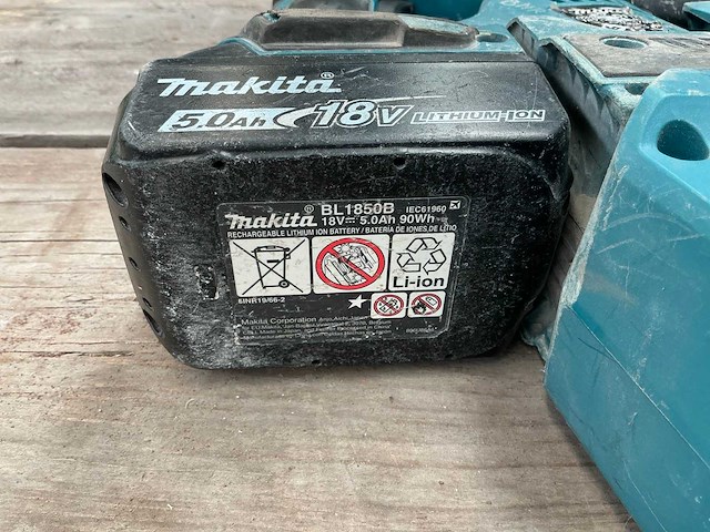 Makita dhr242 boorhakhamer met afzuiging - afbeelding 3 van  3