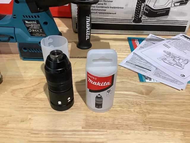 Makita dhr243z accu sds-plus boorhamer + beitelset - afbeelding 3 van  9