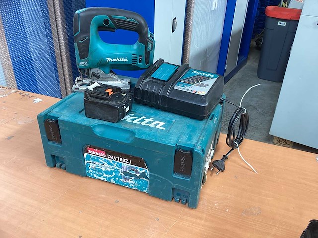 Makita djv182 decoupeerzaag incl. accu + acculader dc18rc + koffer - afbeelding 6 van  13