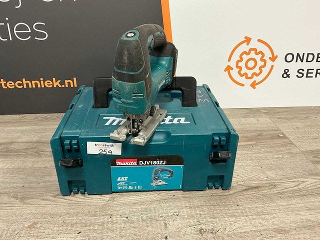 Makita djv182 decoupeerzaag - afbeelding 2 van  3