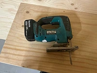 Makita djv182 decoupeerzaag - afbeelding 2 van  4