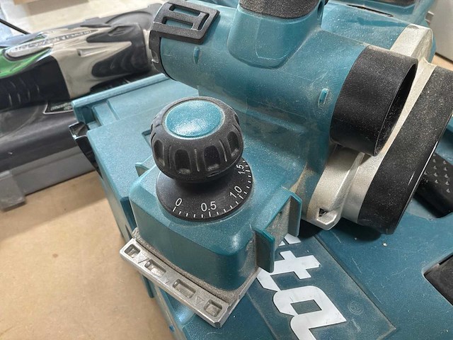 Makita dkp181 schaafmachine - afbeelding 3 van  6