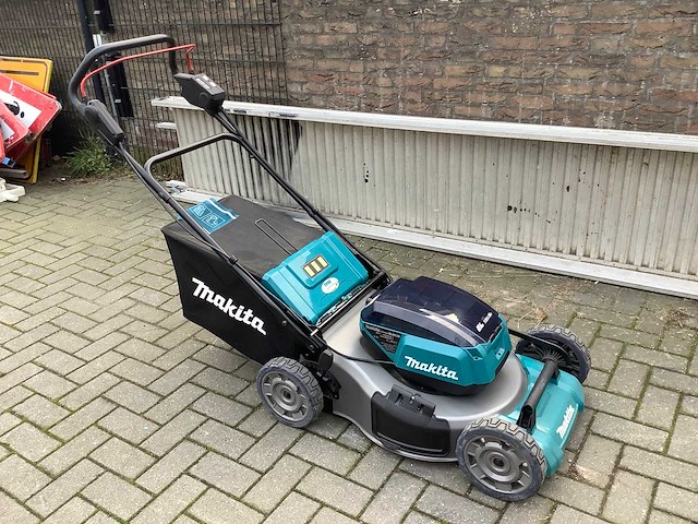 Makita dlm530 grasmaaier - afbeelding 1 van  3