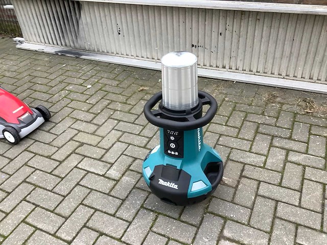 Makita dlm810 bouwlamp - afbeelding 1 van  6