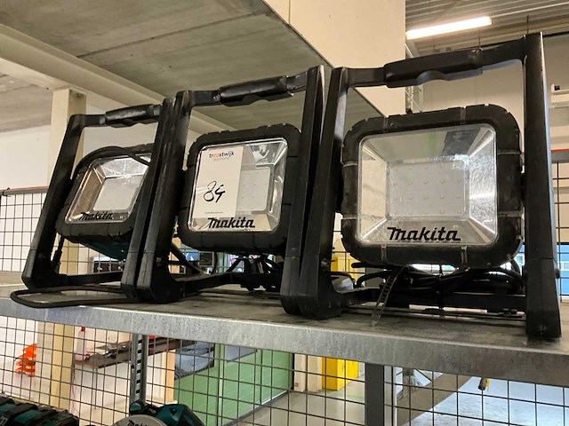 Makita dml805 accu bouwlamp (3x) - afbeelding 1 van  4