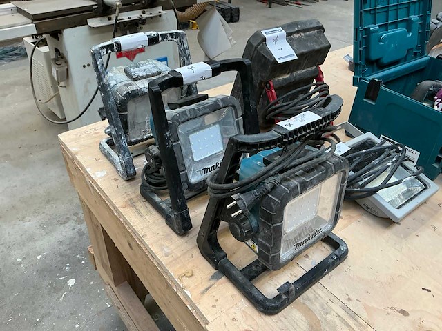 Makita dml805 bouwlamp (3x) - afbeelding 1 van  4