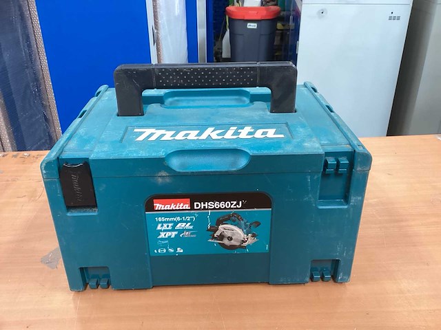 Makita dmp180 luchtpomp 18v incl. acculader dc18rc + 14.4v accu - afbeelding 4 van  13