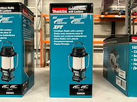 Makita dmr055 cordless radio with lantern - afbeelding 1 van  1