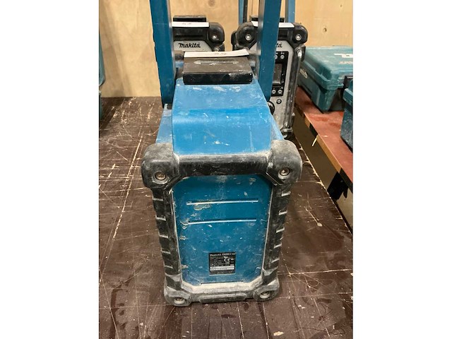 Makita dmr110 bouwradio - afbeelding 3 van  4