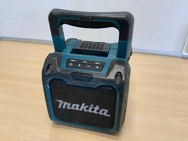 Makita dmr200 18v- bouwradio - afbeelding 4 van  5