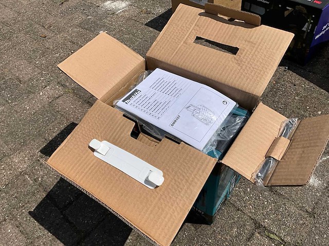 Makita dmr7 accu radio - afbeelding 3 van  5