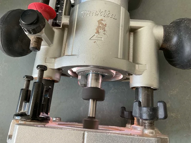 Makita drt 50 zjx2 freesmachine - afbeelding 6 van  10