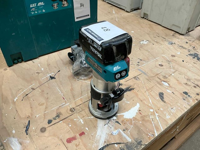 Makita drt50 freesmachine - afbeelding 1 van  3