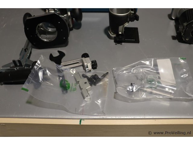 Makita drt50zjx2 koolborstelloze accu-boven- en kantenfrees, 18v - afbeelding 8 van  9