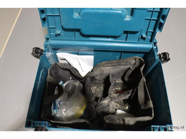 Makita drt50zjx2 koolborstelloze accu-boven- en kantenfrees, 18v - afbeelding 2 van  10