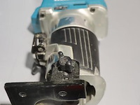 Makita drt50zjx2 koolborstelloze accu-boven- en kantenfrees, 18v - afbeelding 5 van  10