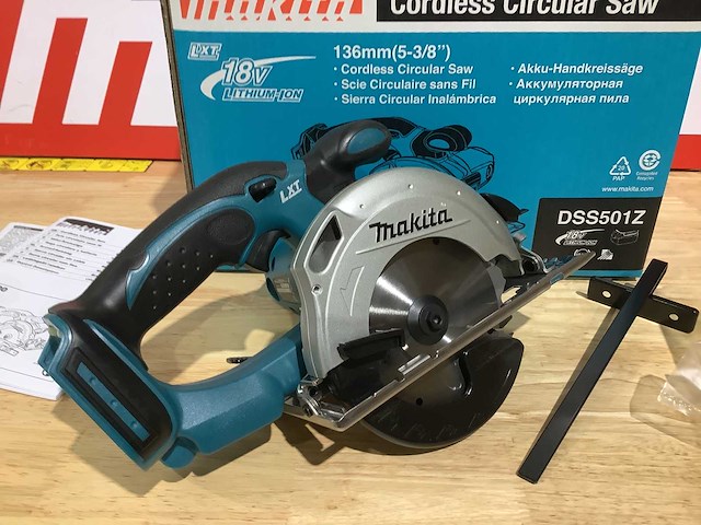 Makita dss501z cirkelzaagmachine op accu - afbeelding 2 van  4