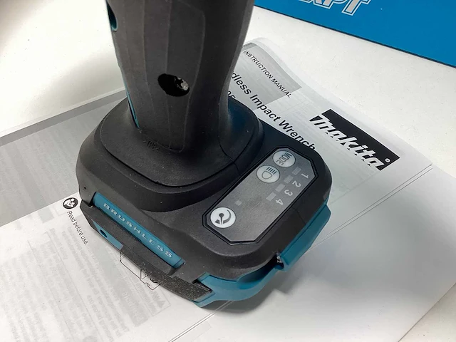 Makita dtw1005z 18v li-ion lxt borstelloze slagmoersleutel - afbeelding 7 van  7