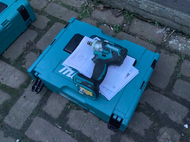 Makita dtw285 slagmoersleutel - afbeelding 1 van  4