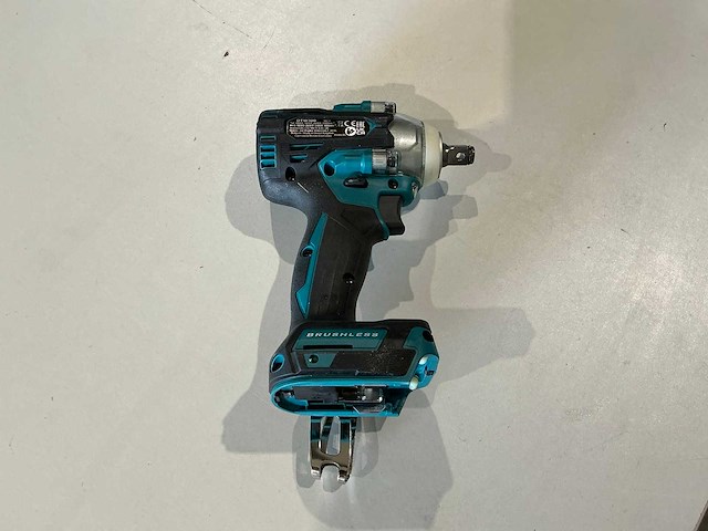 Makita dtw300 slagmoersleutelset - afbeelding 3 van  6
