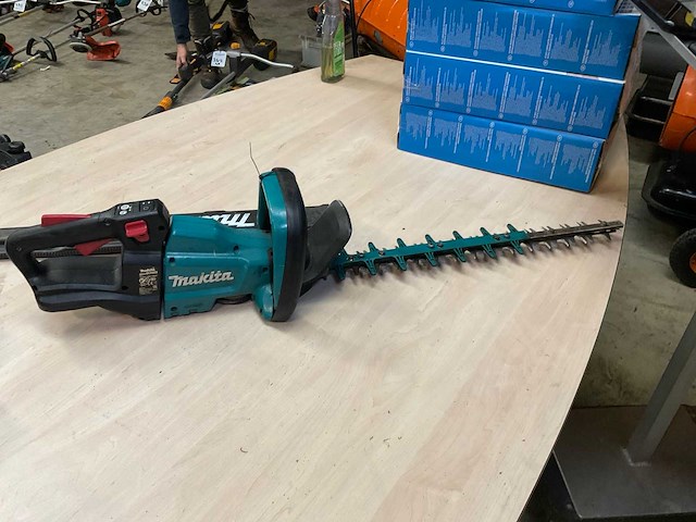 Makita duh602 heggenschaar - afbeelding 2 van  3
