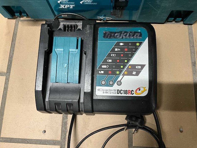 Makita dwd181 accu muurscanner - afbeelding 6 van  9