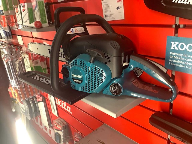 Makita ea4300f kettingzaag - afbeelding 2 van  4