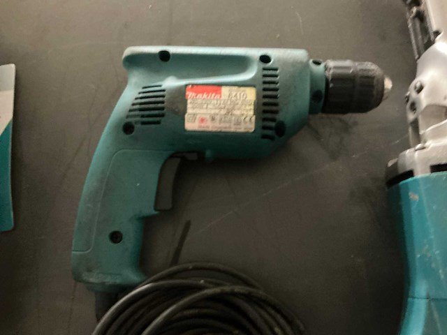 Makita elektrisch gereedschap (2x) - afbeelding 1 van  4