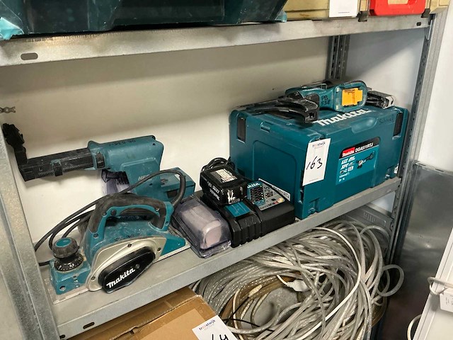 Makita elektrisch gereedschap (2x) - afbeelding 1 van  5