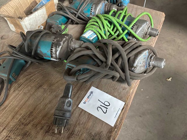 Makita elektrisch gereedschap (5x) - afbeelding 1 van  4
