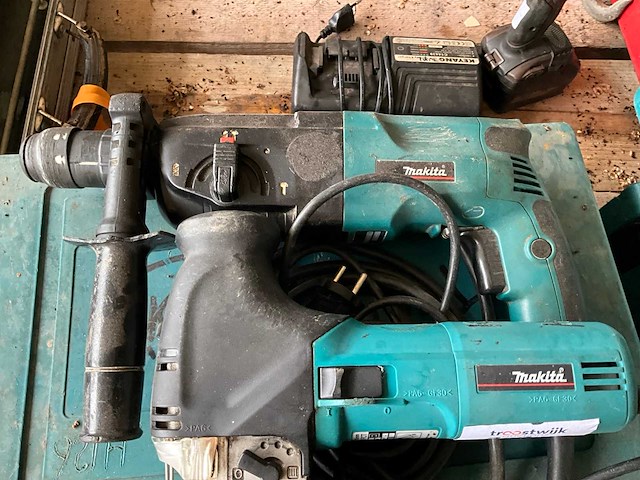 Makita elektrisch gereedschap - afbeelding 2 van  3
