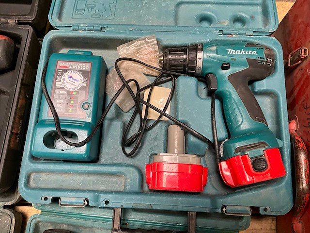 Makita en bosch elektrisch/accu gereedschappen (3x) - afbeelding 9 van  13