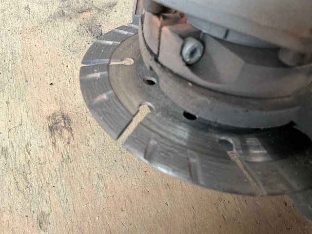 Makita en hikoki haakse slijpmachine (2x) - afbeelding 4 van  9