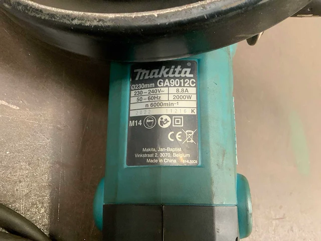 Makita ga 9012c haakse slijpmachine en bandschuurmachine - afbeelding 4 van  5